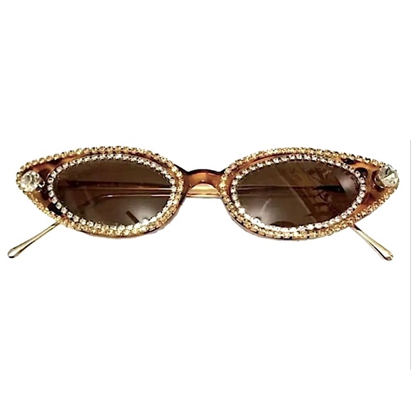 Bling Rhinestone Cat Eye Sunglasses - Picture 2 of 3
